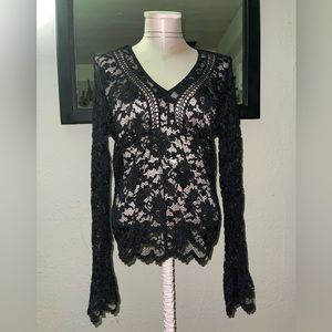 Vintage lace bell sleeve blouse